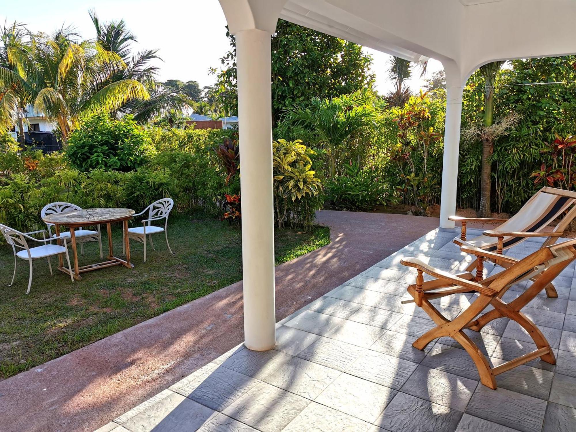 Chez Marva Grande Villa Coco 3 A 12 Personnes ラ・ディーグ島 エクステリア 写真