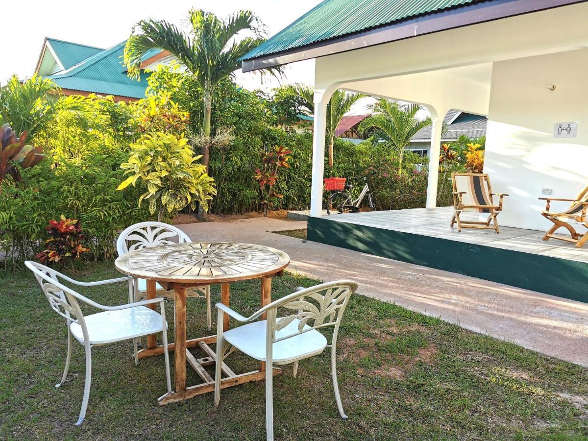 Chez Marva Grande Villa Coco 3 A 12 Personnes ラ・ディーグ島 エクステリア 写真