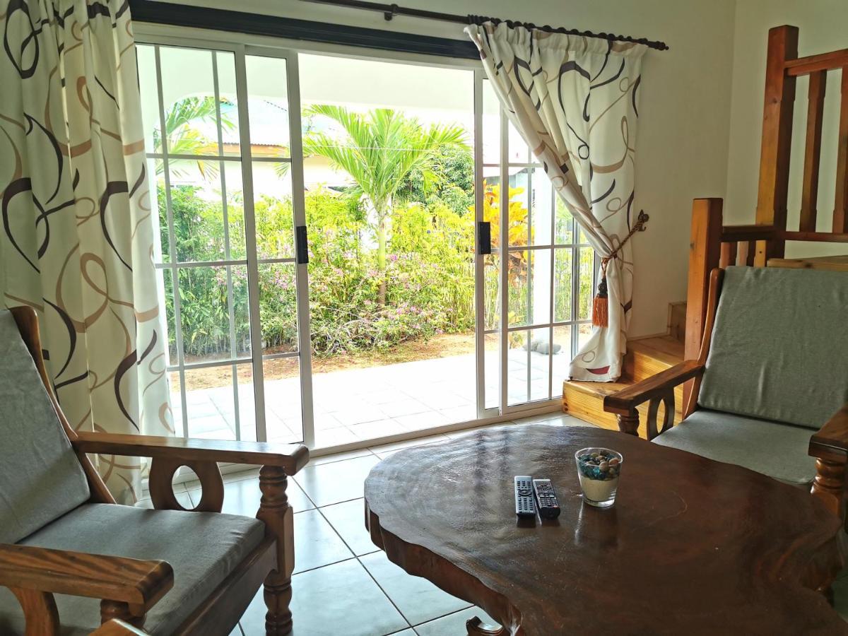 Chez Marva Grande Villa Coco 3 A 12 Personnes ラ・ディーグ島 エクステリア 写真