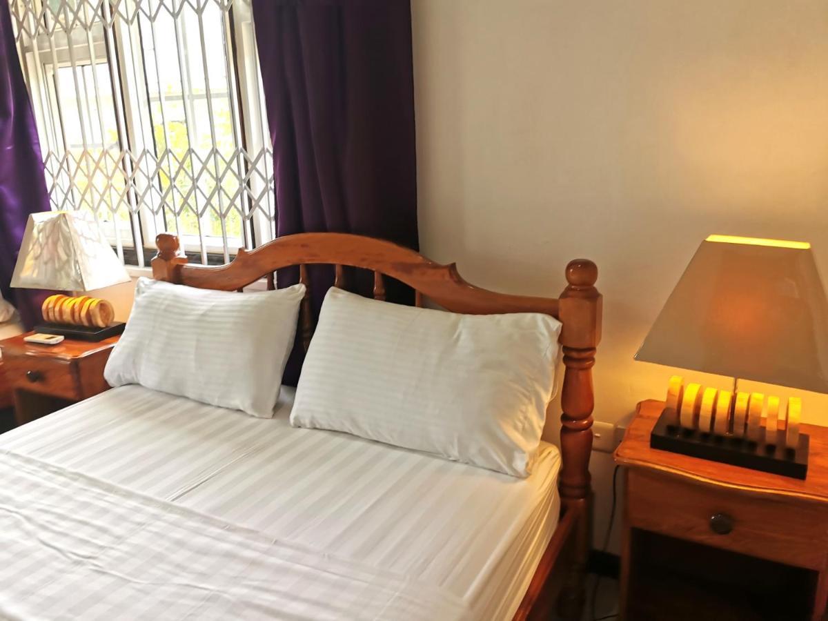 Chez Marva Grande Villa Coco 3 A 12 Personnes ラ・ディーグ島 エクステリア 写真