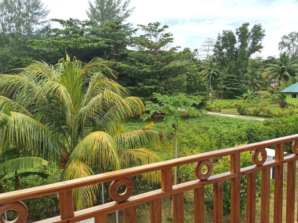 Chez Marva Grande Villa Coco 3 A 12 Personnes ラ・ディーグ島 エクステリア 写真