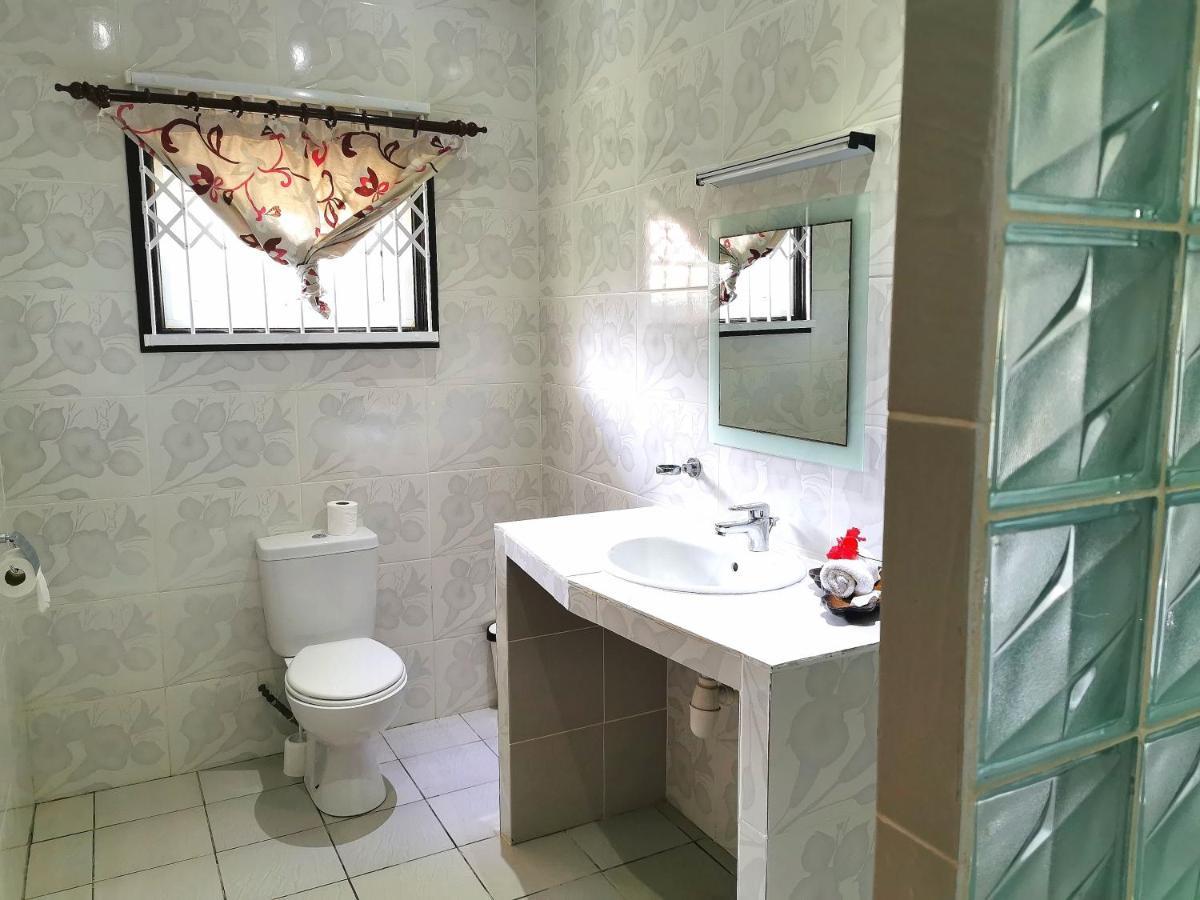 Chez Marva Grande Villa Coco 3 A 12 Personnes ラ・ディーグ島 エクステリア 写真